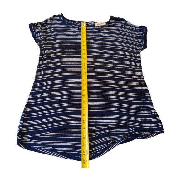 Hippie Rose Short Sleeve Blue & White Top w/ Zipper Back | Size M - Picture 12 of 13